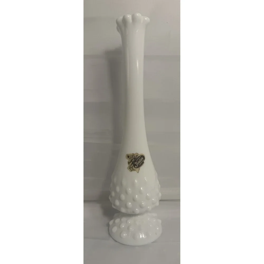 Fenton Hobnail Bud Vase - Picture 1 of 4